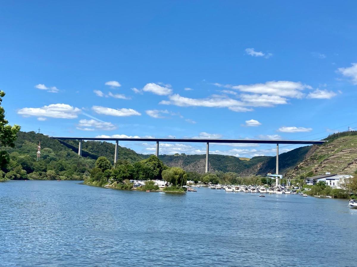 Ferienwohnung Auf Der Moselhoehe - Naehe Koblenz Und Cochem ดีบลิค ภายนอก รูปภาพ