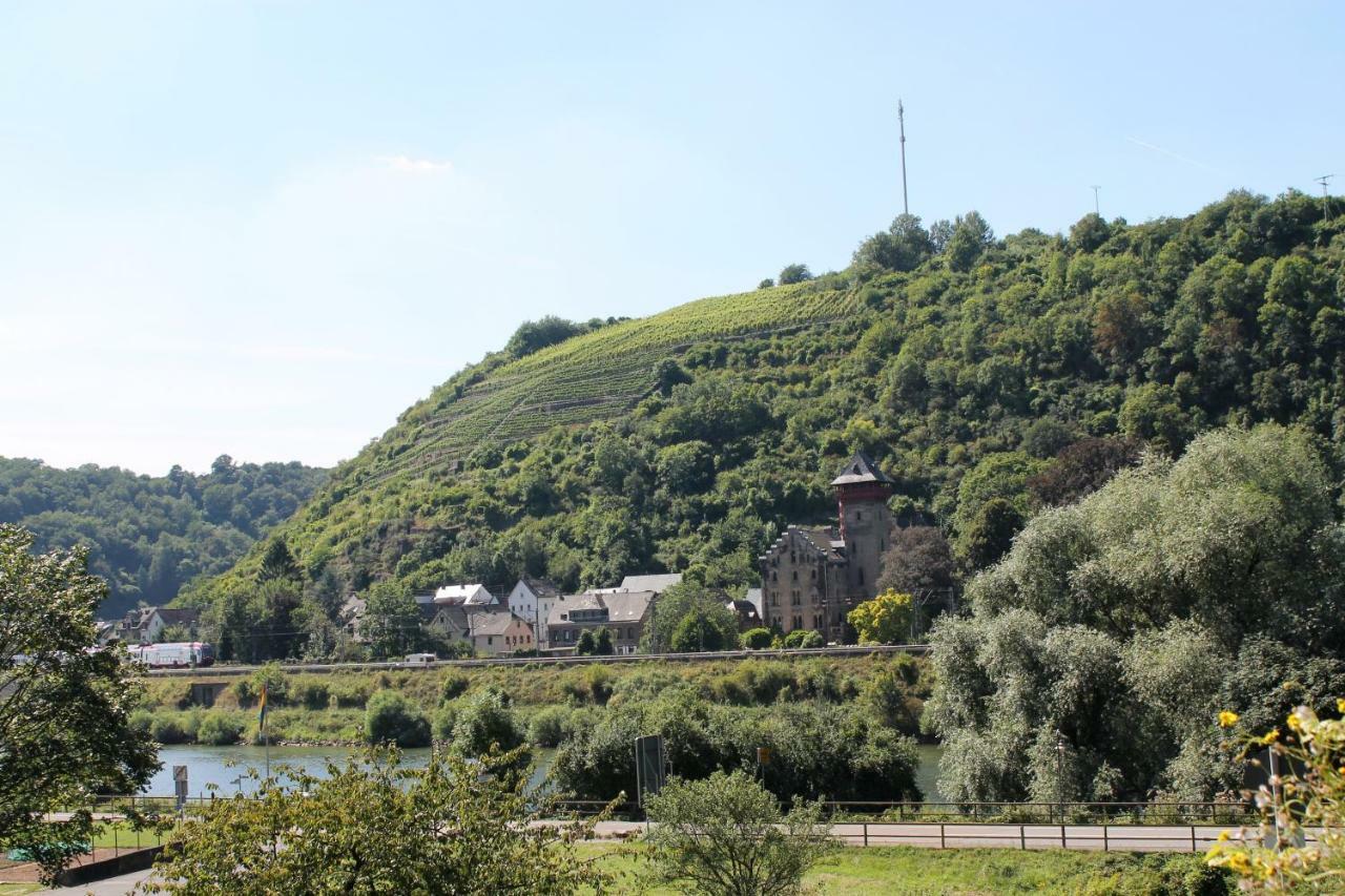 Ferienwohnung Auf Der Moselhoehe - Naehe Koblenz Und Cochem ดีบลิค ภายนอก รูปภาพ